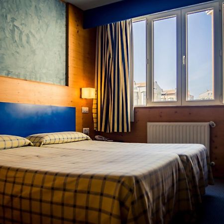 Hotel Bezana Lago Santa Cruz De Bezana Zewnętrze zdjęcie